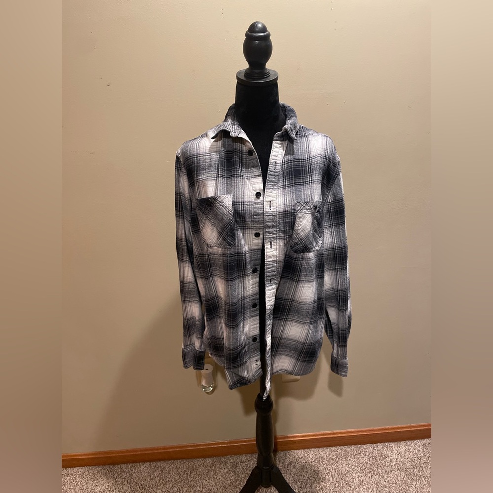Men’s Blue and White Plaid Button Up Long Sleeve Flannel Shirt